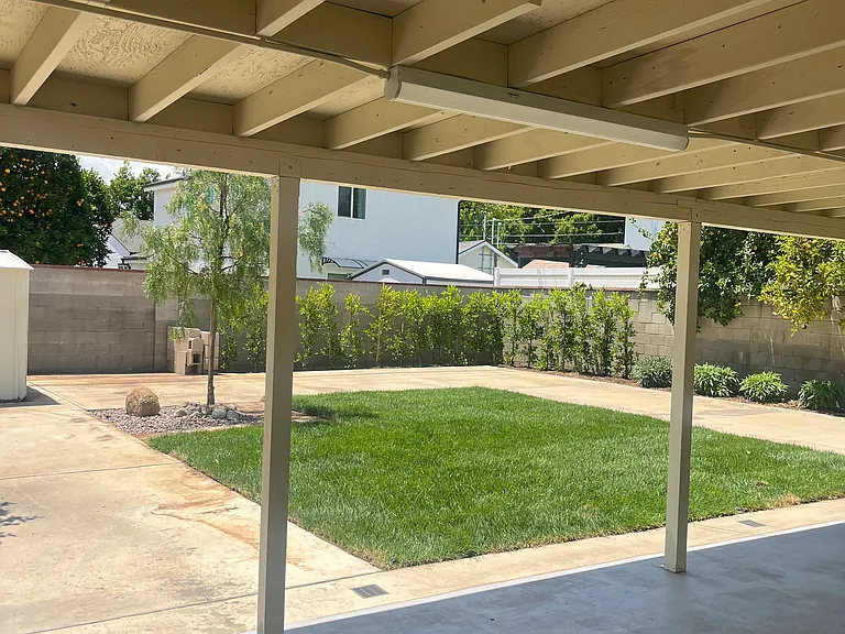 8039 Cantaloupe Ave — Photo 3