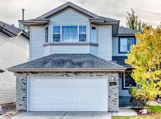 6936 Strom Ln NW, Edmonton, AB T6R 0J9