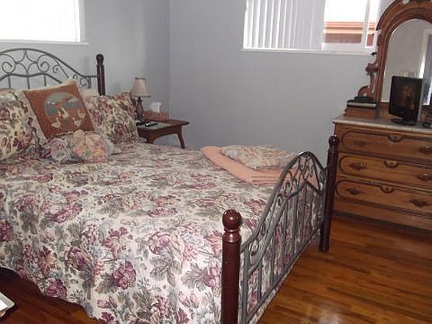 5th image of 1447 S Mariposa St