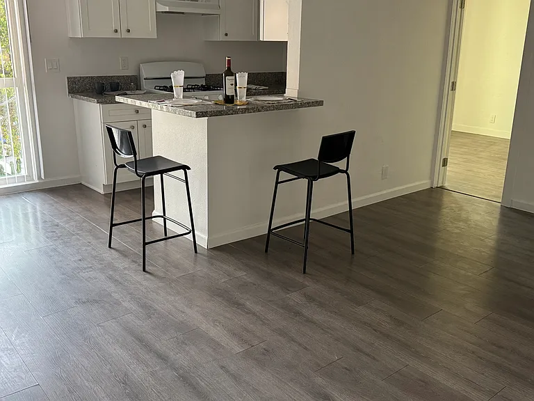 14839 Sherman Way #101 — Photo 3