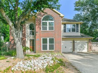 2207 Saint James Pl, Pearland, TX 77581
