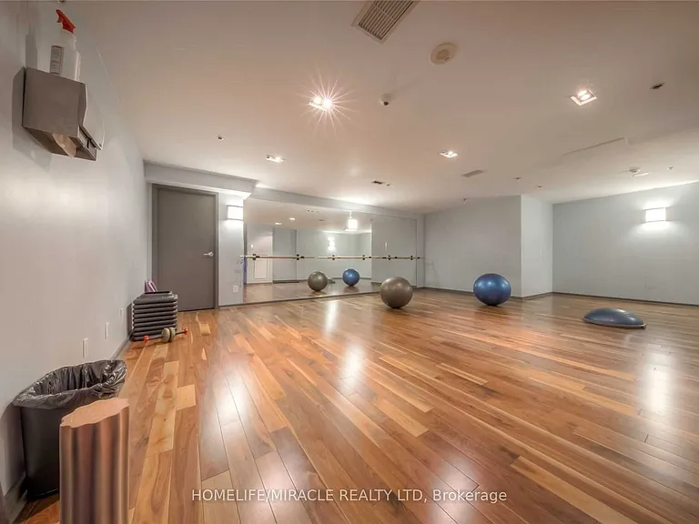 231 Fort York Blvd #2310 — Photo 20