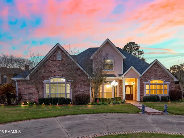 302 Inverness Ln, Broussard, LA 70518