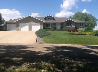 1808 Grandview St, Pierre, SD 57501