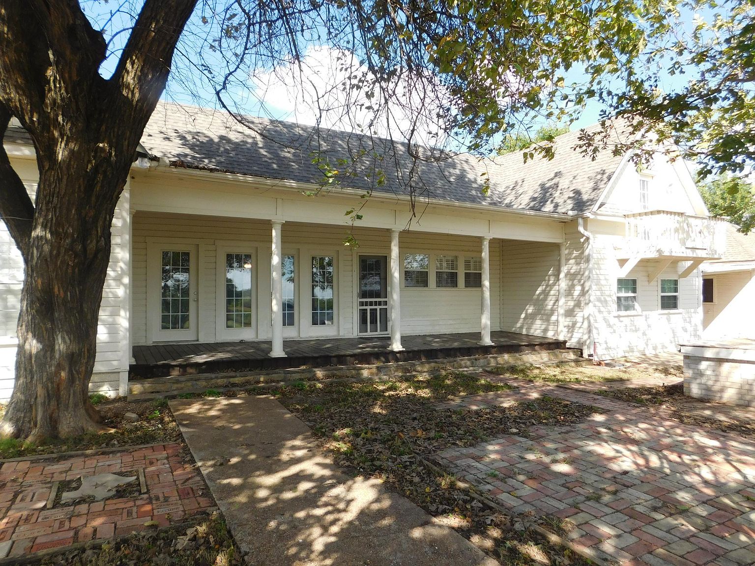 372 County Road 3250, Windom, TX 75492 Zillow