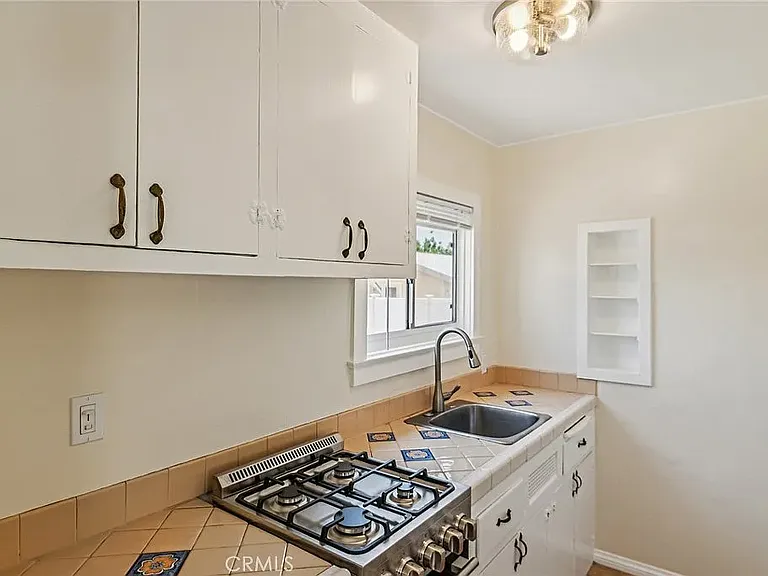 4175 Pepper Dr — Photo 8