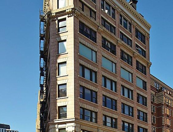2nd image of 139 Chambers St Unit 8