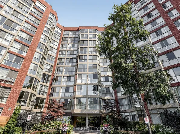 22 Southport St #833, Toronto, ON M6S 4Y9