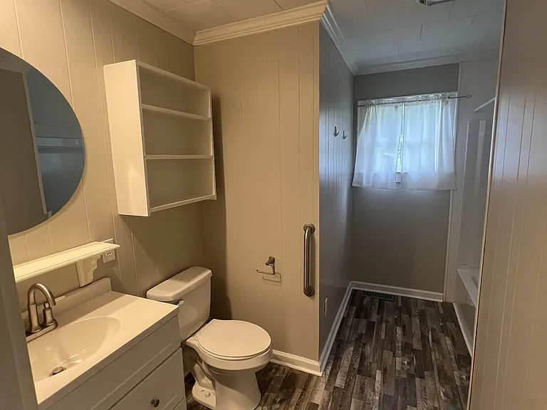 1107 Trogdon St — Photo 6