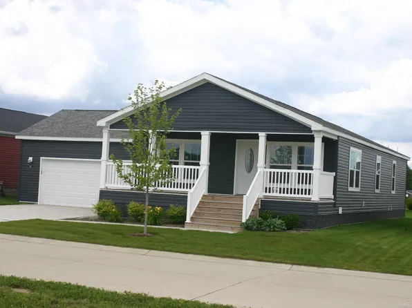 262 Riviera Dr, Lapeer, MI 48446