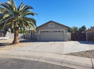 717 N Joshua Tree Ln, Gilbert, AZ 85234