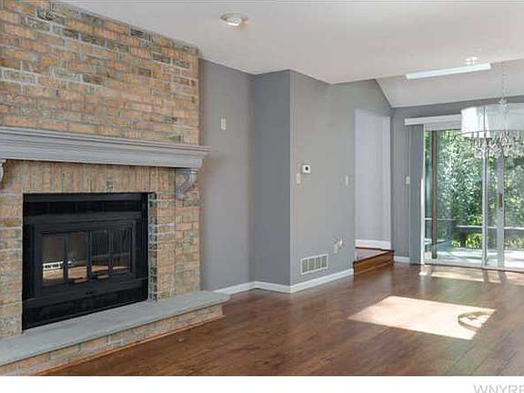 Custom Mantle