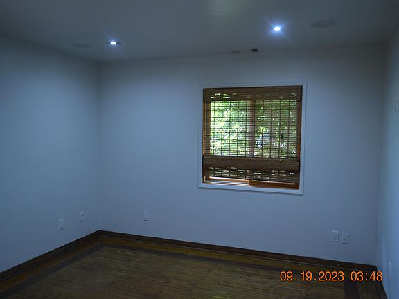 4th image of 312 Mellifont Ave