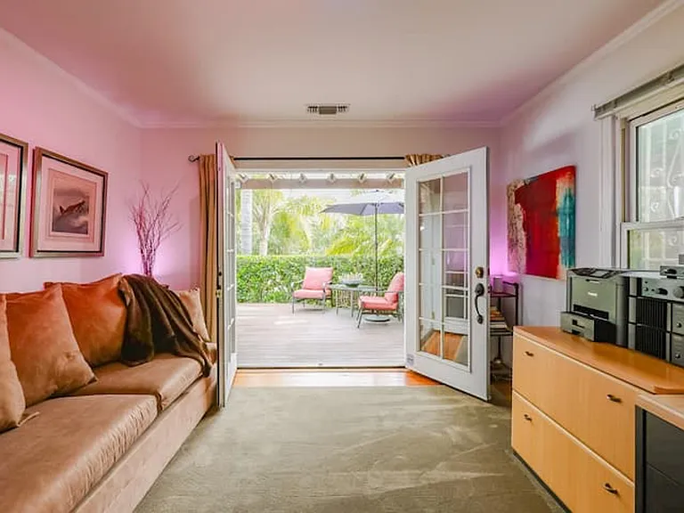 1203 S Rimpau Blvd — Photo 11