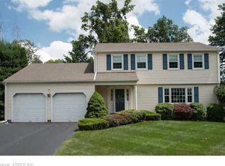 14 Rhodes Cir, Wethersfield, CT 06109