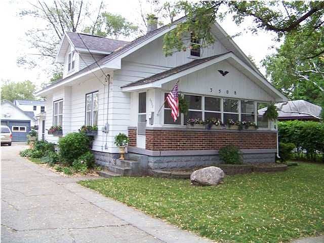1st image of 3508 Curtis St