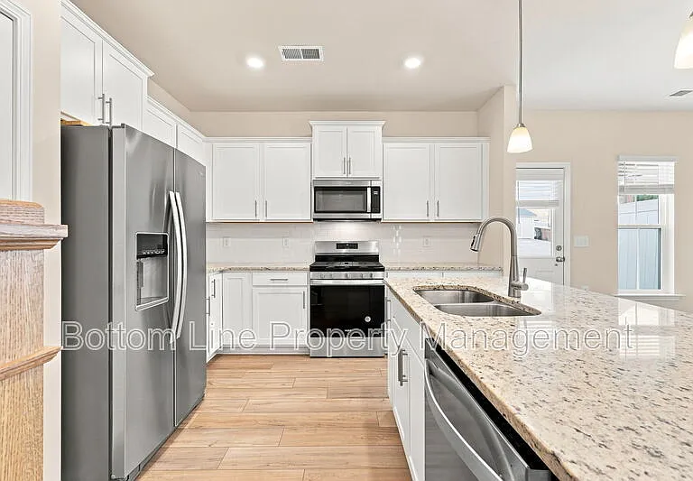460 Glen Clova Dr — Photo 26