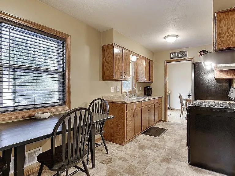 10682 Jefferson St NE — Photo 6