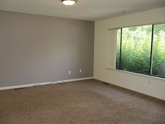 3rd image of 3306 McConnell Dr #3306