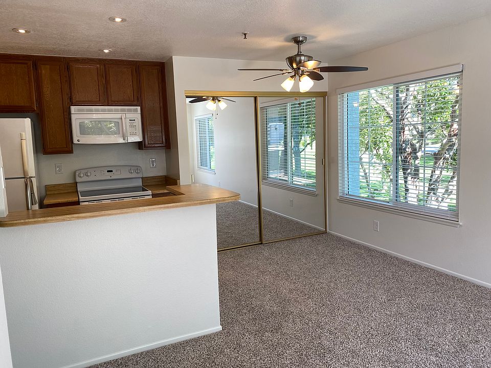 1st image of 18252 Parkview Ln APT 205