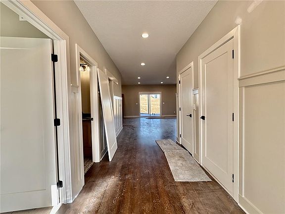 3rd image of 12740 NW Larkspur Ln