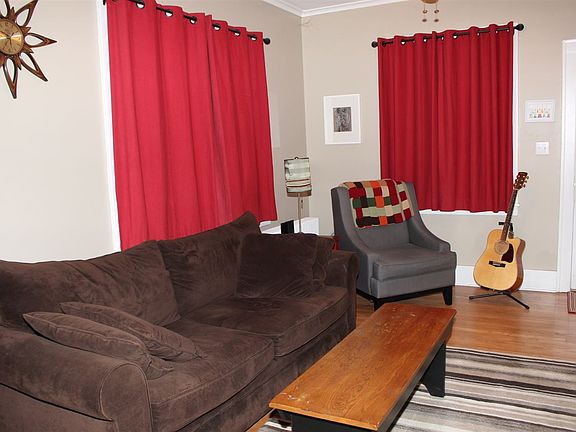 3rd image of 27 Orchard Ave