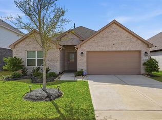 8611 Pier Cove Dr, Cypress, TX 77433