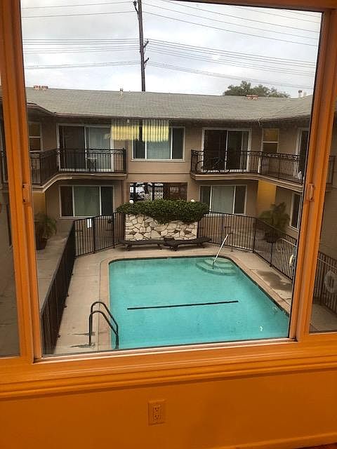 1st image of 3375 Manning Ave