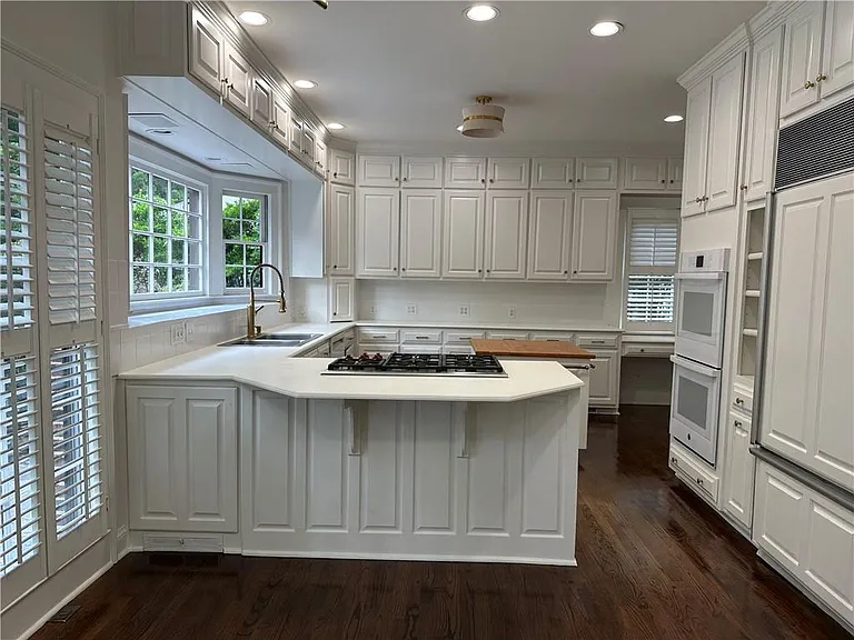 935 Stovall Blvd NE — Photo 17