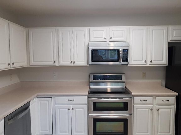 3rd image of 9837 Crested Butte Ln