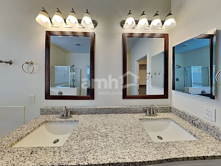 2975 E Merlot St — Photo 14