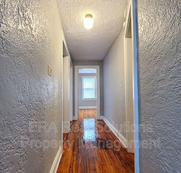 695 S Eureka Ave — Photo 21