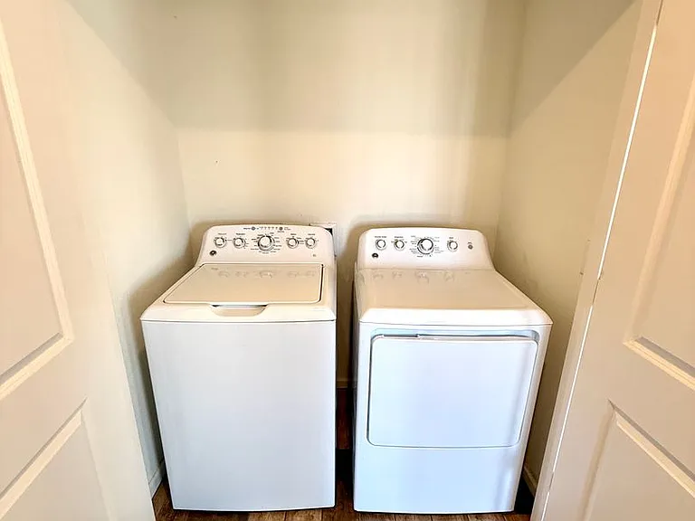 2208 E Clear Creek Dr — Photo 27