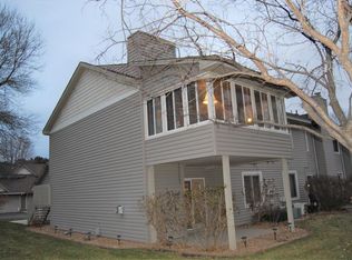 8874 Cottonwood Ln N, Maple Grove, MN 55369