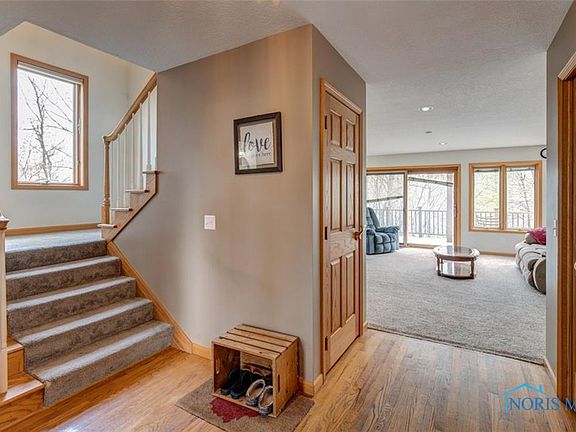 3rd image of 431 Hillside Dr