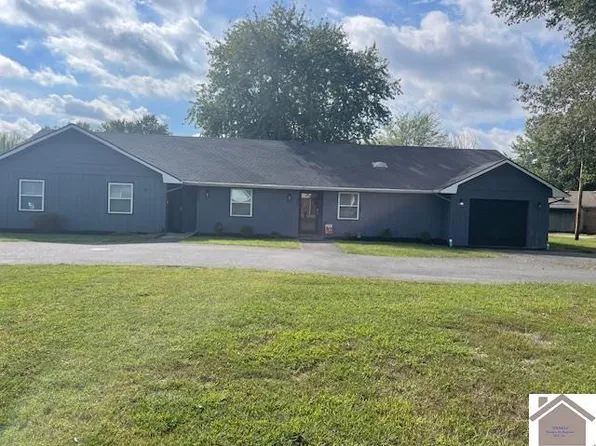 135 A & B Albany St, Paducah, KY 42003