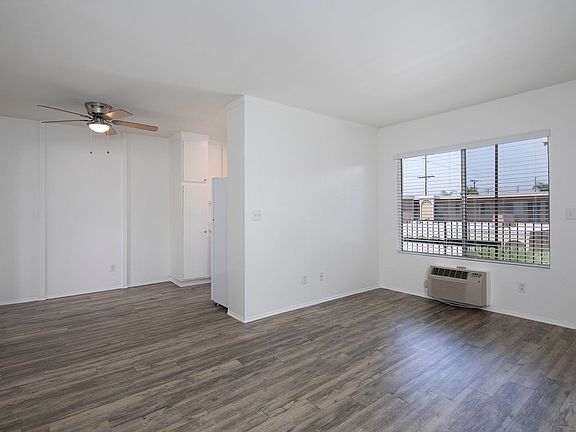 3rd image of 1072 E Madison Ave E #35