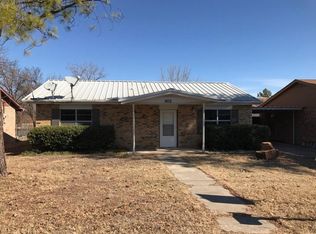 1812 Vine St, Brownwood, TX 76801
