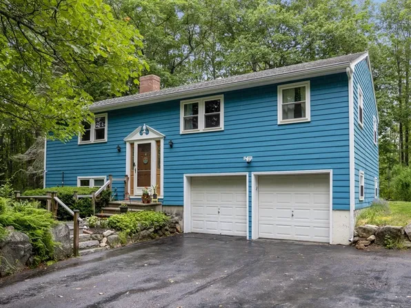 18 Cobb Rd, Ashburnham, MA 01430