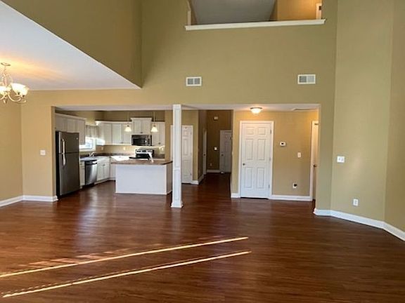 5th image of 236 Lynwood Dr