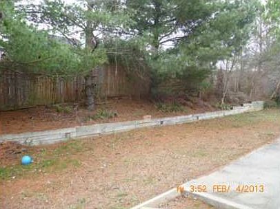 3rd image of 884 Steffi Ct