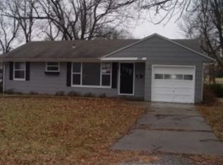 1107 Jones Ave, Grandview, MO 64030