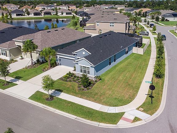 2nd image of 17572 Buckingham Garden Dr