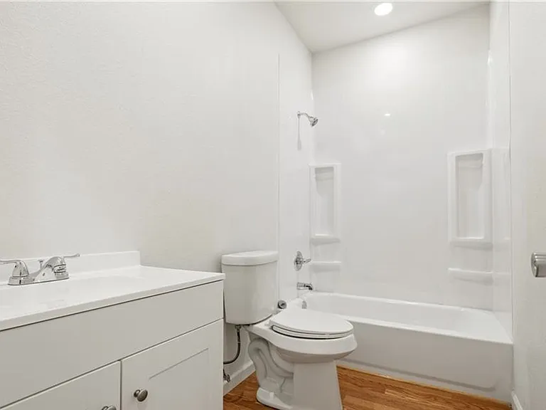 704 Norris Ave — Photo 10
