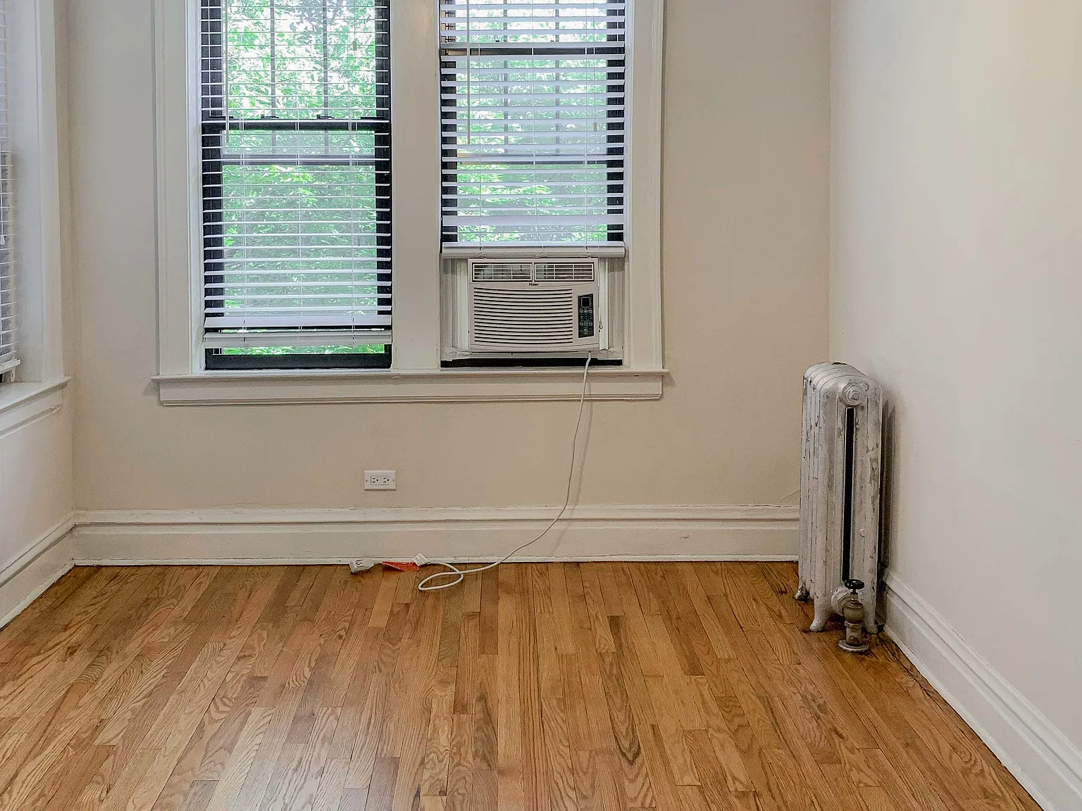 2 bed, 695 sqft, $2,295 — Photo 3