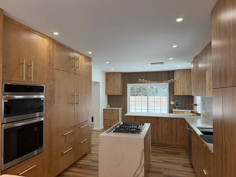 10 Coolidge Rd — Photo 6