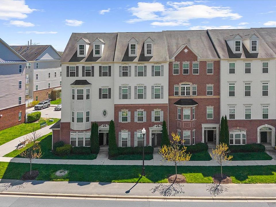 1st image of 346 Chessington Dr