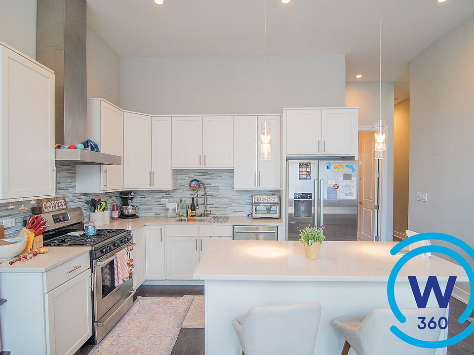 1st image of 3101 N California Ave #1