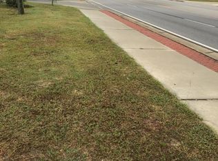 706 W Main St, Claxton, GA 30417