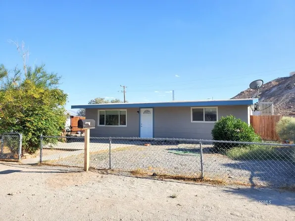 13641 Cedar St, Trona, CA 93562